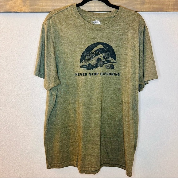 The North Face Men’s Tee.  Slim Fit.  2XL. - Picture 1 of 4